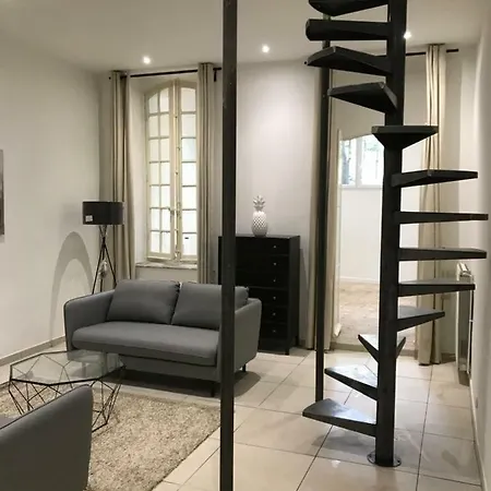 18 Rue Gueymard Apartment